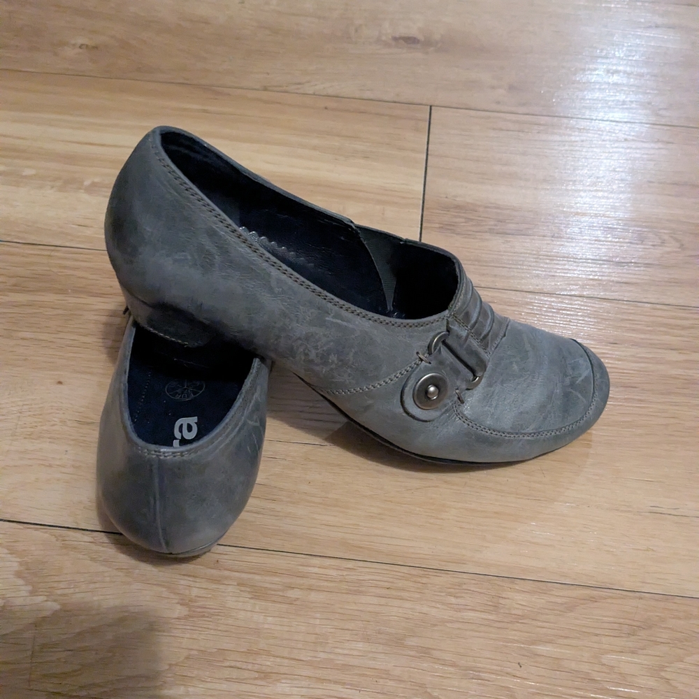 Comfort! Gray Women's Shoes
